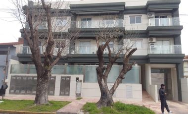 Departamento en Banfield Este