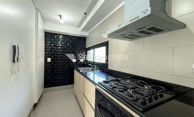 Alquiler departamento 3 ambientes con balcon y cochera en Haedo.