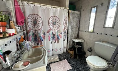 Venta Casa 4 ambientes Patio, Terraza y Doble Cochera-Quilmes APTO CREDITO HIPOTECARIO