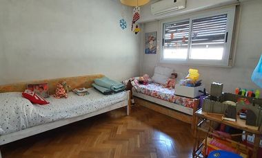 Departamento de 4 ambientes en Banfield Oeste Edificio Banco Galicia amplio balcon con vista panoramica