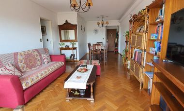 Departamento de 4 ambientes en Banfield Oeste Edificio Banco Galicia amplio balcon con vista panoramica