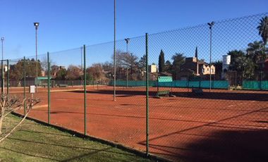 Impecable casa en el C. C. Champagnat