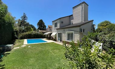 Impecable casa en el C. C. Champagnat