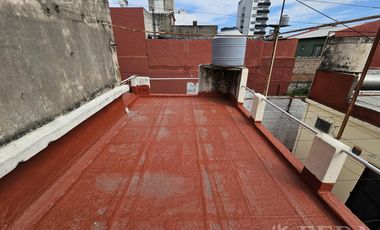 Venta de PH 4 ambientes con cochera en Wilde
