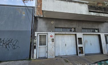 Venta de PH 4 ambientes con cochera en Wilde