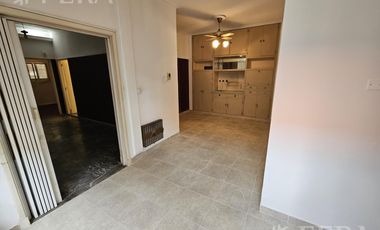 Venta de PH 4 ambientes con cochera en Wilde