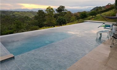 RENTA CASA CAMPESTRE EN MALABAR CERRITOS PEREIRA
