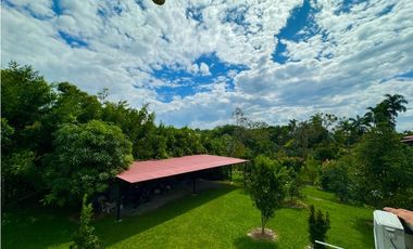 Casa campestre en la zona de cerritos