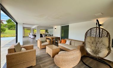 Casa campestre en la zona de cerritos