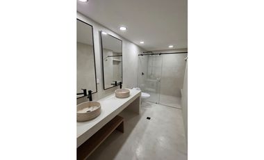 APRTAMENTO EN VENTA EN EL POBLADO LOMA DEL TESORO REMODELADO