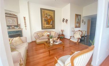 Arriendo apartamento en La Calleja Alta