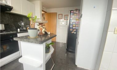 Arriendo apartamento en La Calleja Alta
