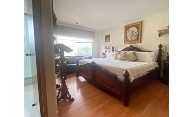 Arriendo apartamento en La Calleja Alta