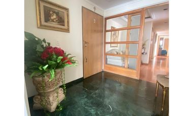 Arriendo apartamento en La Calleja Alta