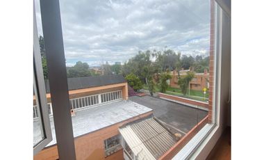 Arriendo apartamento en La Calleja Alta