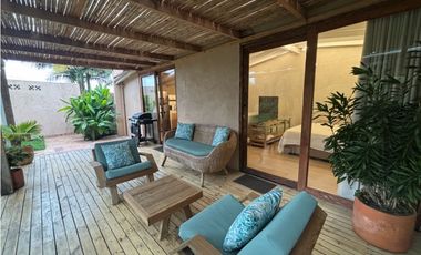 Arriendo casa campestre en Llano Grande con cabañas y jacuzzi