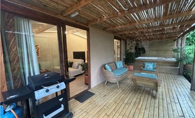 Arriendo casa campestre en Llano Grande con cabañas y jacuzzi