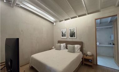 Arriendo casa campestre en Llano Grande con cabañas y jacuzzi