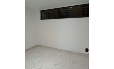 SE ARRIENDA LOCAL BIEN UBICADO