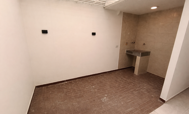 VENTA DE CASA SECTOR ESTADIO (REMODELADA)