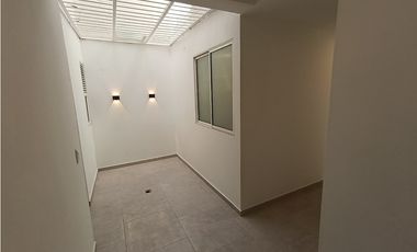 VENTA DE CASA SECTOR ESTADIO (REMODELADA)