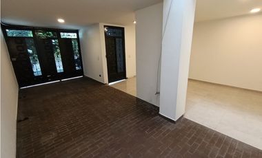 VENTA DE CASA SECTOR ESTADIO (REMODELADA)