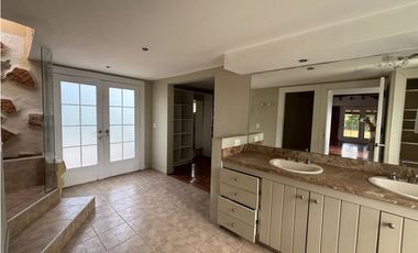 Arriendo casa campestre en Llanogrande ideal para restaurante