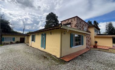 Arriendo casa campestre en Llanogrande ideal para restaurante