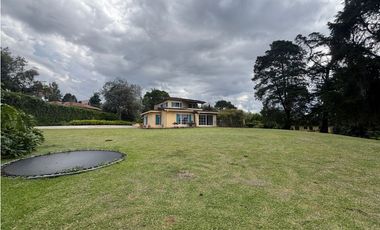 Arriendo casa campestre en Llanogrande ideal para restaurante