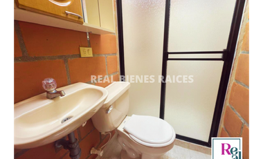 Casa para arriendo en unidad abierta.