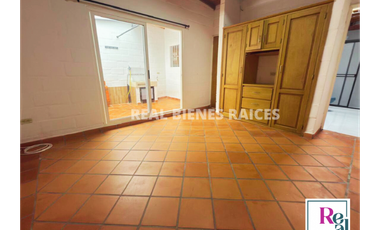 Casa para arriendo en unidad abierta.