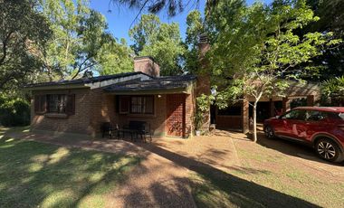 Venta - Casa en country - Los Molinos