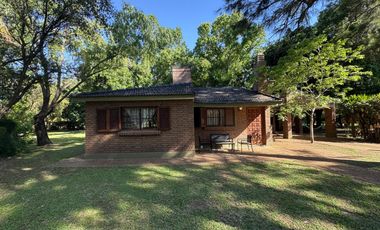 Venta - Casa en country - Los Molinos