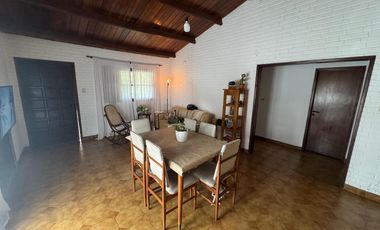 Venta - Casa en country - Los Molinos