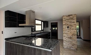 Casa en barrio privado Rumenco