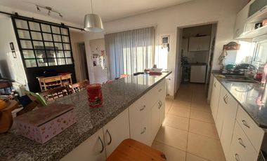Venta Casa - Barrio Semi Cerrado - Casas del Este - Pilar