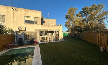Venta Casa - Barrio Semi Cerrado - Casas del Este - Pilar