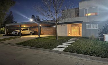 Venta Casa - Barrio Semi Cerrado - Casas del Este - Pilar