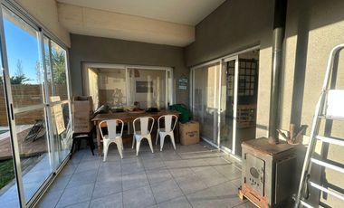 Venta Casa - Barrio Semi Cerrado - Casas del Este - Pilar