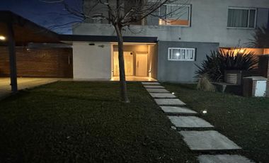 Venta Casa - Barrio Semi Cerrado - Casas del Este - Pilar