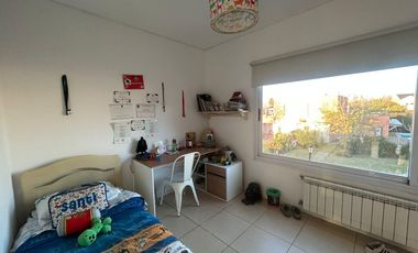 Venta Casa - Barrio Semi Cerrado - Casas del Este - Pilar