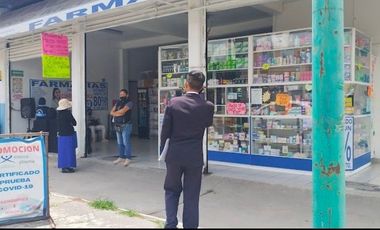 Se VENDE bodega de 387 m2 de terreno, con 4 locales y un departamento