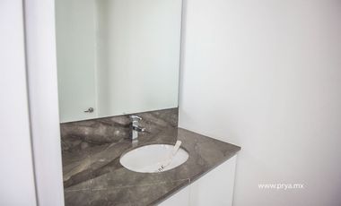 Casa en Venta en Santa Ana Tepetitlán, Zapopan Jalisco.