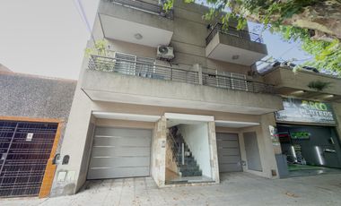 Departamento mono ambiente con patio en Villa Luro