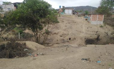 Terreno en venta en  Puerto López cerca del mar - AdrM