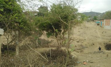 Terreno en venta en  Puerto López cerca del mar - AdrM