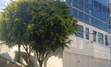 EDIFICIO EN VENTA EN BOSQUES DE LAS LOMAS