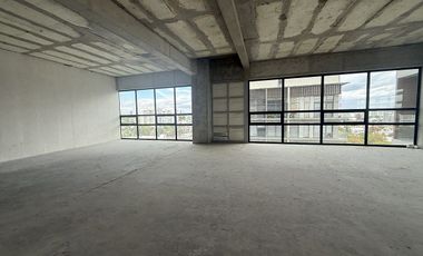 Oficina corporativa en venta, sobre Av. México