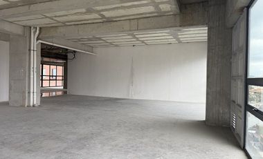 Oficina corporativa en venta, sobre Av. México