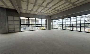 Oficina corporativa en venta, sobre Av. México